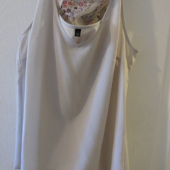 Cute CAbi Floral Semi Sheer Sleeveless Top with a built-in camisole - Picture 4 of 9